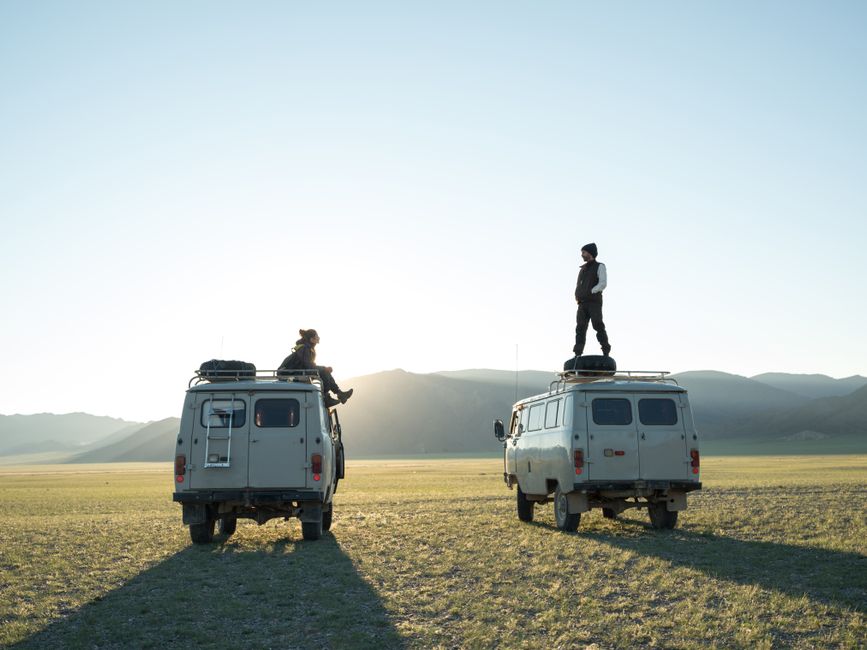 Minibus van travel - Bakkie hire in South Africa