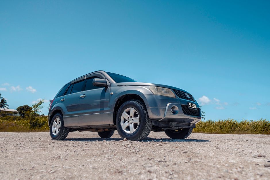 Suv gravel road - Luxury car hire in South Africa
